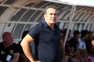 ΔΙΠΛΟ και πρώτη νίκη με Μπούλα (Φώτος)