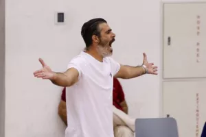 Δύσκολα την Ομόνοια ο Κεραυνός (φώτος)