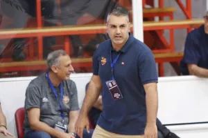 (ΦΩΤΟΣ) Άνετα ο Κεραυνός! 