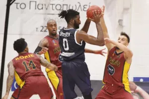 (ΦΩΤΟΣ) Άνετα ο Κεραυνός! 