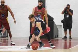 (ΦΩΤΟΣ) Άνετα ο Κεραυνός! 