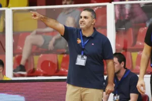 (ΦΩΤΟΣ) Άνετα ο Κεραυνός! 