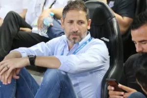 Στον... αέρα ο Κονναφής