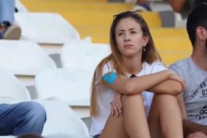 Δεν μπορεί.../ΑΝΟ
