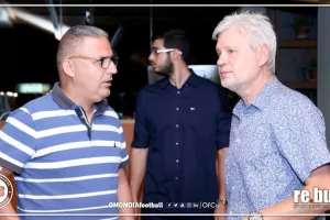 (Φώτος/Ομόνοια) Δείπνο στη Λάρνακα 