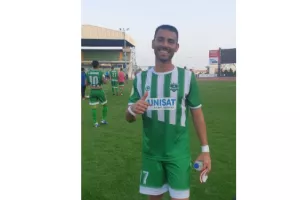 ΙΔΑΝΙΚΟ ντεμπούτο για Johny!