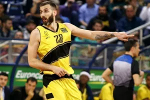 O τραυματισμός του Μποχωρίδη... φέρνει Γιάνκοβιτς