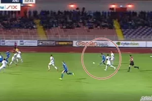 Η εκπληκτική no-look ασίστ του Ράγιος (βίντεο)