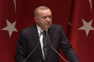 «Παραδώστε τα όπλα σας μέχρι το βράδυ»