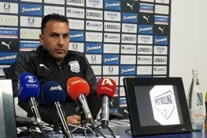 ("Σπόντα" από ΣΩΦΡΟΝΗ) "Στο Κολόσσι 60 λεπτά, στο πρωτάθλημα 35-40!"
