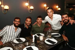 Όλη η Α.Ε.Κ. στα γενέθλια του Βράνιες!