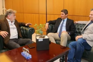 Συνάντηση Αυγενάκη - Βούρου για τις υποδομές στη Νέα Φιλαδέλφεια και το γήπεδο της ΑΕΚ