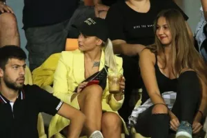 ΜΠΑΜ με τα κίτρινα! (φώτος)