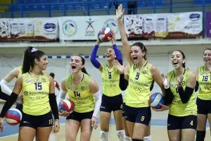 «Γαλαζοκίτρινη» η κορυφή - Απόδραση Ανόρθωσης - Μεγάλη νίκη Ολυμπιάδας - Νίκη για ΑΕΚ