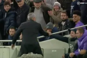 Ο Μουρίνιο ευχαρίστησε το ball-boy!!