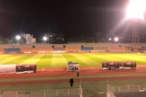 Τρίποντο... δια ποδός ΦΑΚΟΥΝΤΟ! (φώτος)