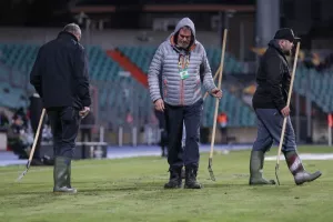 Γήπεδο Ντούντελανζ-ΑΠΟΕΛ/Άνθρωπος της UEFA επιβλέπει τα έργα
