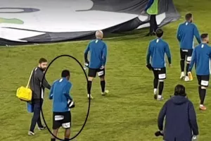 ΠΑΓΚΟ ο Κονέ με Ανόρθωση