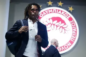 Καρεμπέ: «Πιστεύω ότι αυτός ο Ολυμπιακός δικαιούται κάτι μεγάλο»