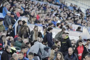AΠΟΕΛ/12,000!