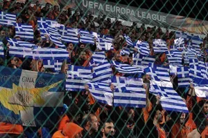 Ελληνικές σημαίες/ΑΠΟΕΛ