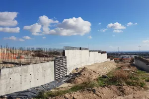 Έρχεται...
