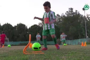 (ΒΙΝΤΕΟ) Το OFC TV δίπλα στους μικρούς των Grassroots