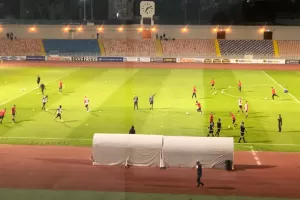 Έπλασαν... κουλουράκια στο ΜΑΚ (φώτος)