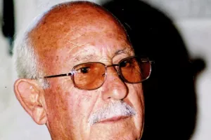 Μονόλεπτος σιγή πριν την σέντρα