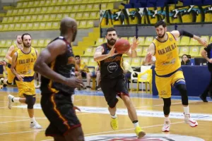 Πέρασε νικηφόρα από τη Λεμεσό (φώτος)