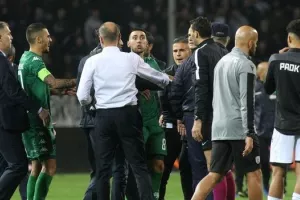 Τρελαμένος με όσα είδε ο Σένκεφελντ στην Τούμπα