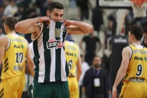Παπαπέτρου: «Άμυνα δεν παίζει ούτε ο προπονητής, ούτε ο πρόεδρος...»