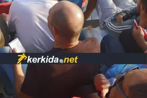 "Κατάσκοπος" και... σημειώσεις (φώτο)