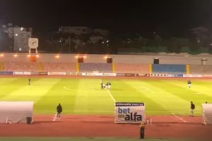 Έπλασαν... κουλουράκια στο ΜΑΚ (φώτος)