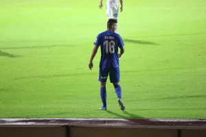 ΚΑΝΕΝΑ με Σαλαμίνα!
