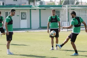(ΦΩΤΟΡΕΠΟΡΤΑΖ) Η πρωινή της Ομόνοιας ενόψει ΑΕΛ
