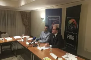 (Φώτος/βίντεο) Ο Γ.Γ. της FIBA στην Κύπρο