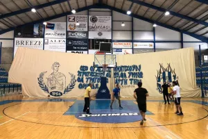 Θύρα 1/Τουρνουά 