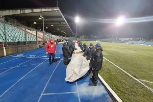 Έλεγχος UEFA για το γρασίδι (φώτος)