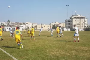 9/9 τρένο το ΑΠΟΕΛ Κ17