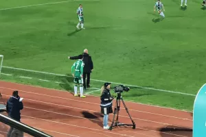 ΕΠΙΣΤΡΟΦΗ για Μίκου