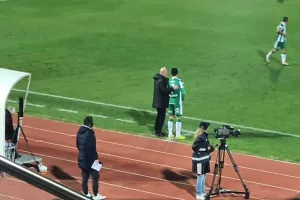 ΕΠΙΣΤΡΟΦΗ για Μίκου