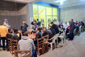 (Φώτος) Άναψαν φουκούες στην Πέγεια