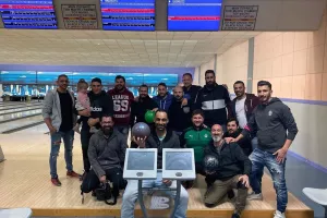 Χαλάρωσαν με bowling 