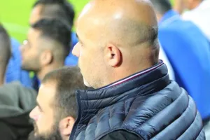 ΠΑΡΑΚΟΛΟΥΘΕΙ τα πάντα...