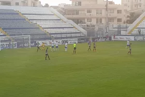 Φιλική... ΕΦΤΑΡΑ (Φώτος)