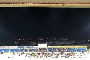 (ΦΩΤΟΣ) Η προσέλευση στο ντέρμπι