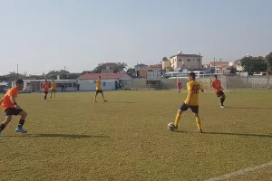 Γκέλαρε... η ΑΕΛ Κ15