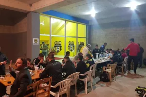 (Φώτος) Άναψαν φουκούες στην Πέγεια