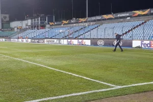 Έλεγχος UEFA για το γρασίδι (φώτος)
